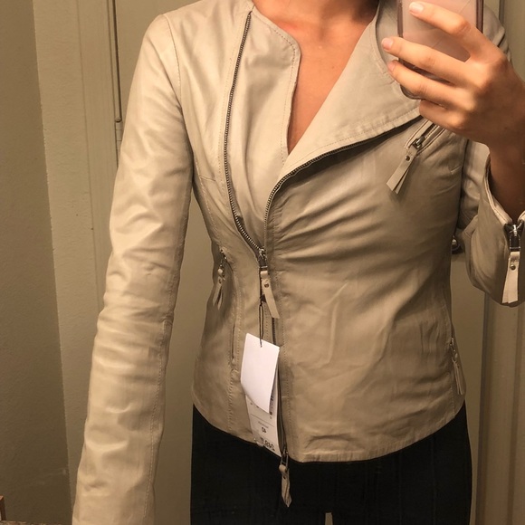 Leather jacket from Italy beige tan Kylie Jenner - Picture 3 of 8